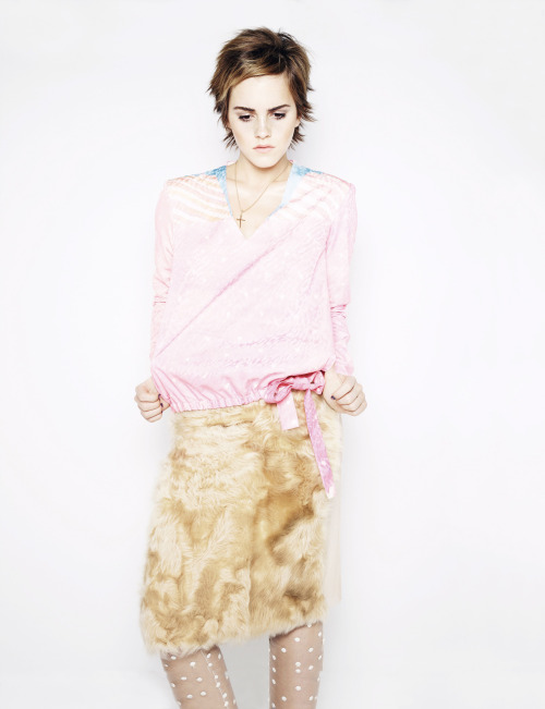 suicideblonde:  Emma Watson 