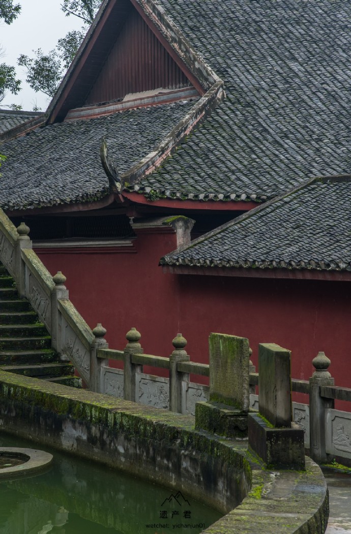 fuckyeahchinesegarden:    宜宾真武山 by 遗产君