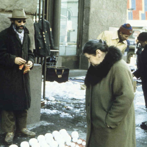 blackcontemporaryart:grupaok:David Hammons, Bliz-aard Ball Sale, Cooper Square, New York, 1983David 