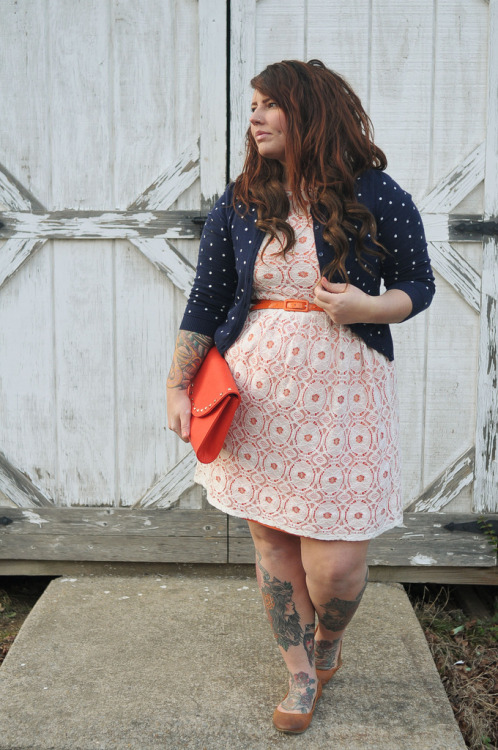 kaelahbee:  modcloth:  Kaelah Bee has us convinced: Navy, orange, and white is this spring’s color combo to swoon for.  hey thanks! #totallyselfinvolvedtoreblogthis #ohwell #nowimusinghashtagsinatumblrpost #awnaw