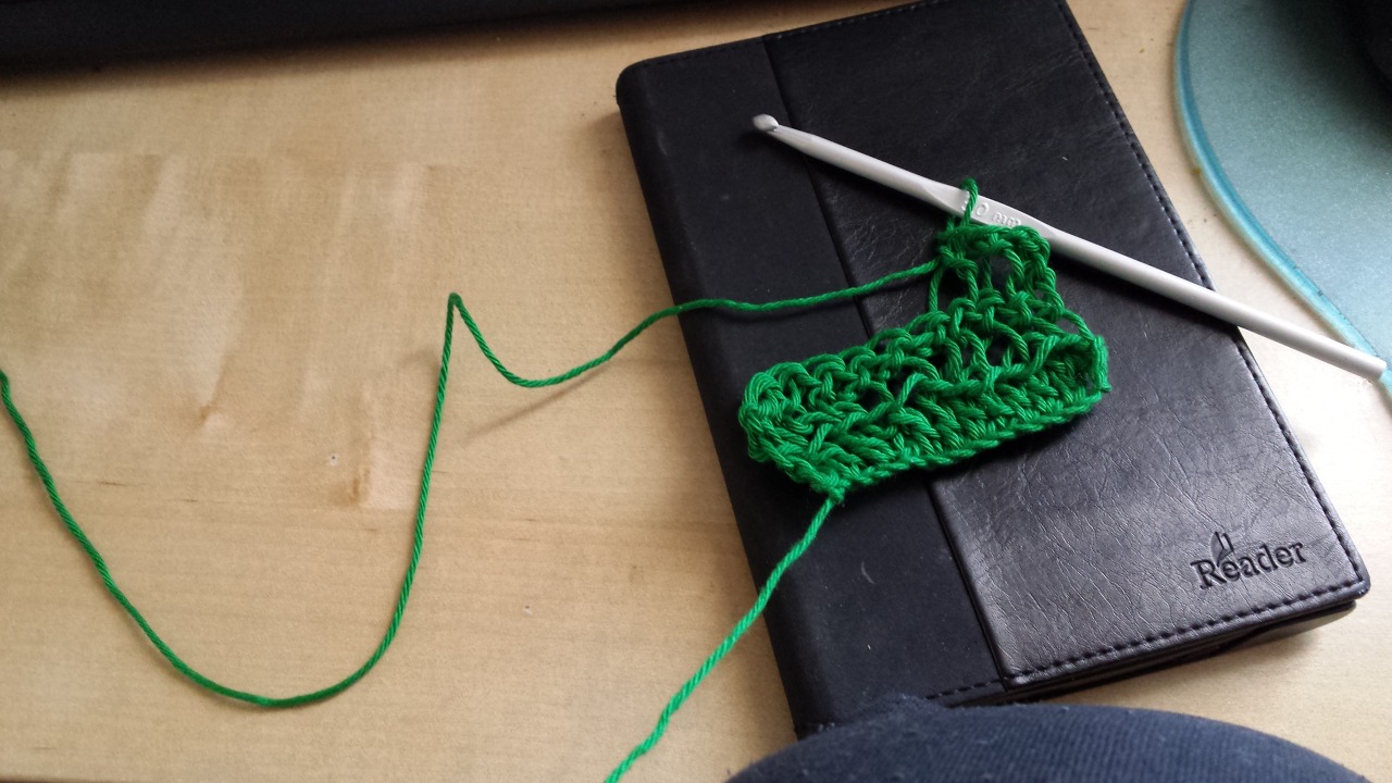 it’s all weird and wobbly and i’ve dropped and added stitches everywhere but