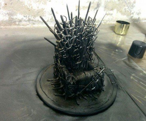 Iron Throne Phone Stand | Game of Thrones Inspired ift.tt/25BygT8