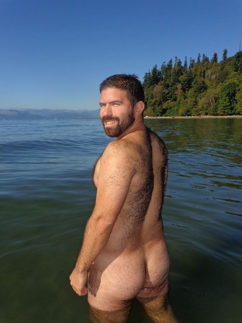 lovemusicnudefreedom:  From my visit to Wreck Nude Beach in Vancouver, Canada yesterday! I had the most beautiful time there. What a great country with wonderful people and great scenery! 