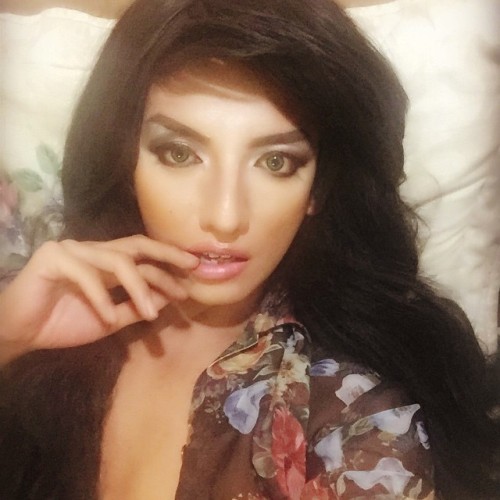 dreamtgirls:  Qladyboy “Queen Lady Boy”