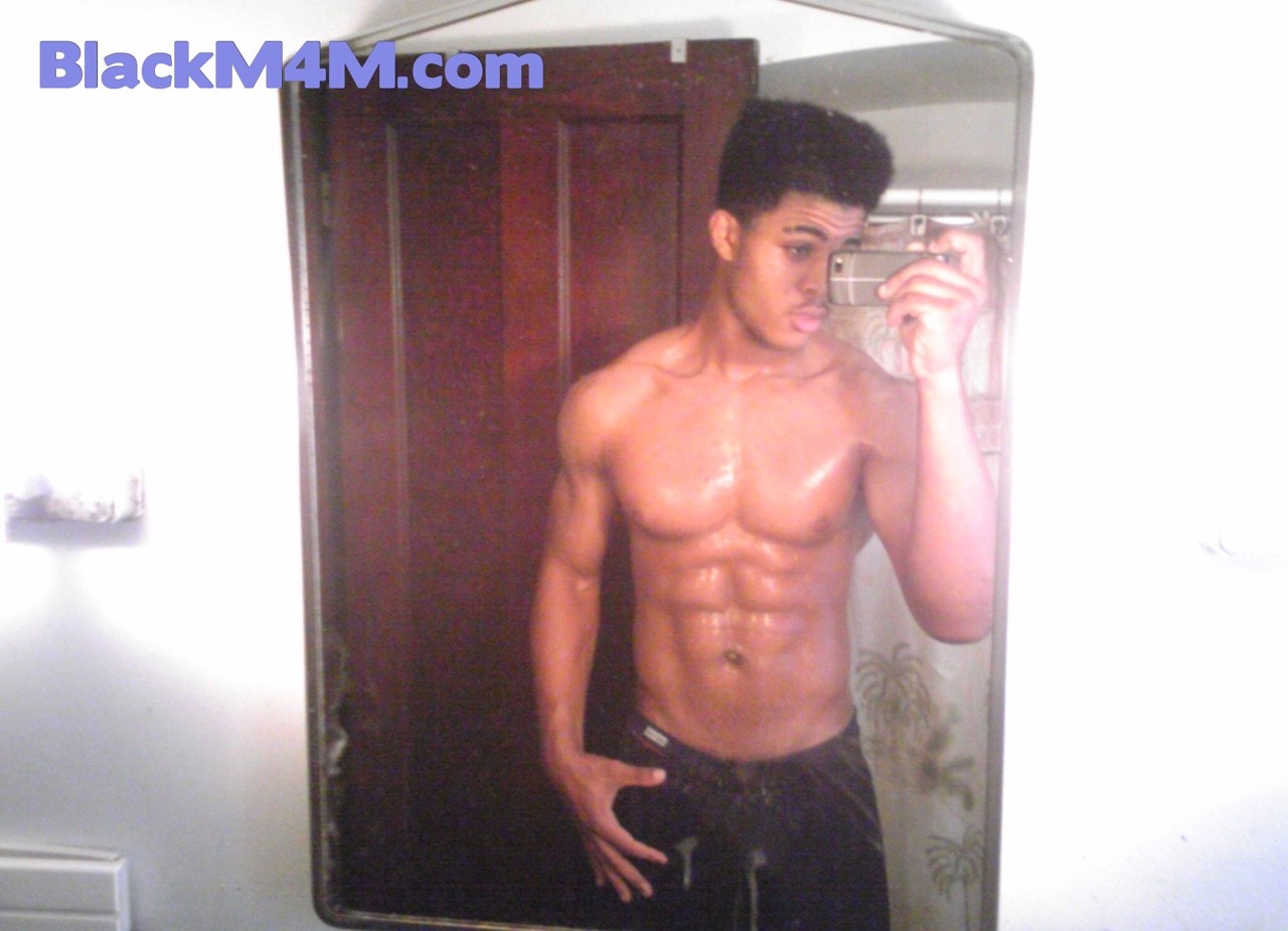 black-dicks-r-us:  www.BlackM4M.com  FIND BLACK GAY SEX  Over 500,000 Black Gay Profiles