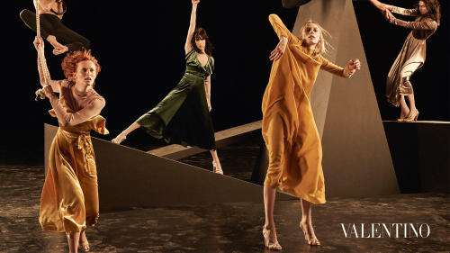 aleworldaddict: Karen Elson, Jamie Bochert, Julia Nobis and Katlin Aas by Steven Meisel for Valentin