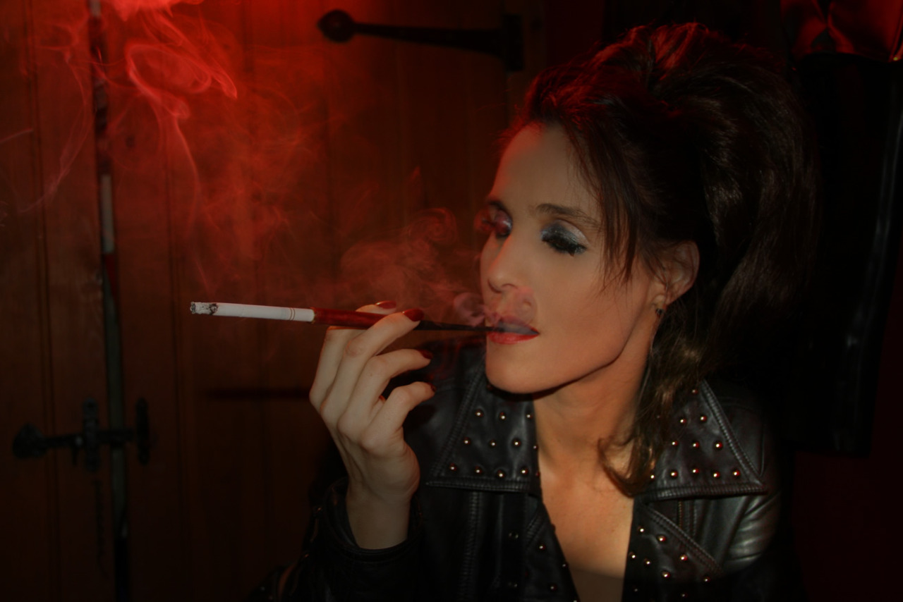 Dominatrix Annabelle - The Spy - Caught at last