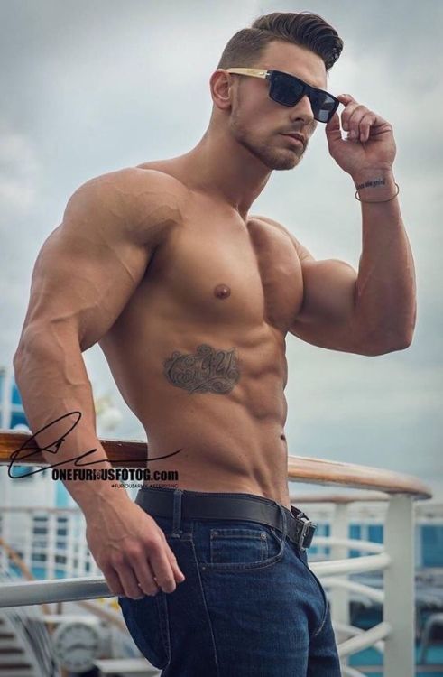 yortamn: Chase Ketron (18)