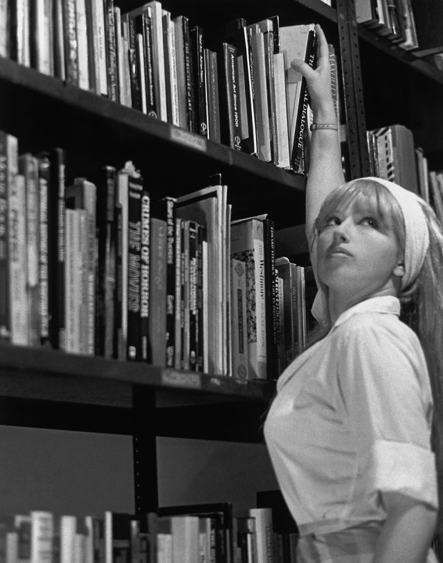 Cindy Sherman – Untitled Film Still #13, 1978