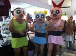 keystonecougar:  yepthattastedpurple:  Best cosplay ever  guys cosplaying as guys cosplaying the powerpuff girls 