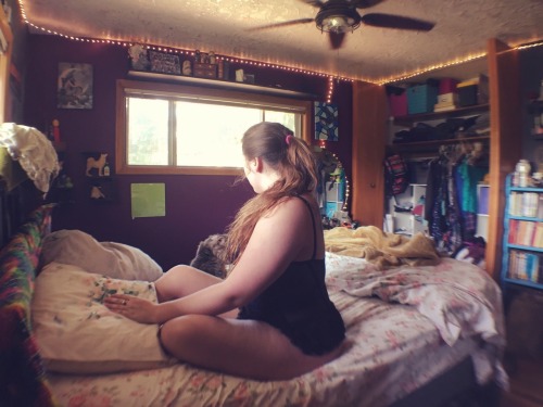 fuckpiglet:  virtuouscunt:  I like how these turned out.  ur room is cute but not as cute as u 