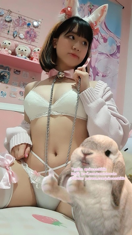 princesskittie:Slutty bunny girl~ 🐰💕 Subscribe to my 18+ Snapchat for more content (link on Patreon)! 👀♡ Buy my exclusives | Ko-Fi | Patreon | Snapchat: @chocola_kittie ♡