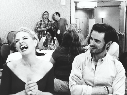 ronandhermionesource:  Guys.. this is what Captain Swan is probably gonna look like all season, Killian just admiring his beautiful Swan, and I just really can’t right now. 