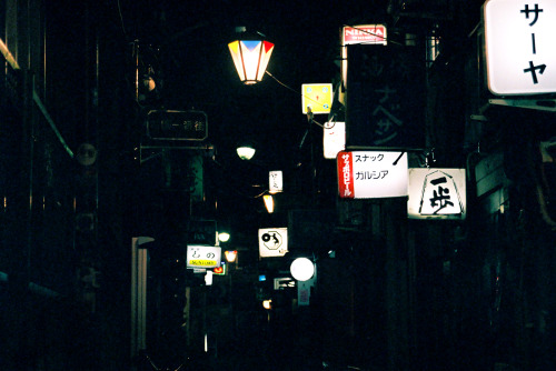 #8232Shinjuku - Tokyo, JapanCopyright © Takeuchi Itsuka. All Rights Reserved.