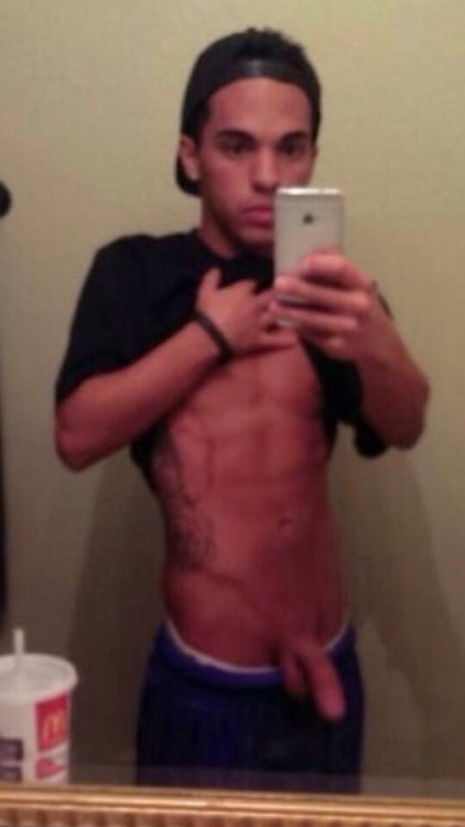 8o8boyz:  He’s PERFECT!!