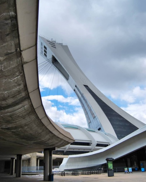 So many amazing curves and line on the Olympic site #archi_focus_on #brutalist #moodymontreal #archi