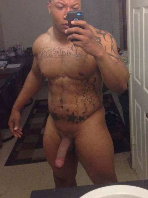 therealhoodfreak: Reblog if u like big boys! Keep sending those submissions to my Kik: Hoodfreak Ai