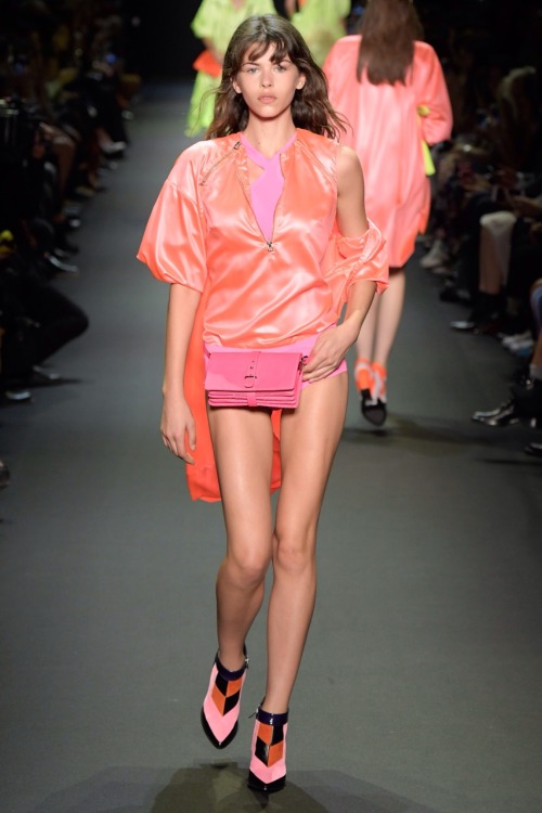 Barbara Bui - Spring 2017 Ready-to-Wear