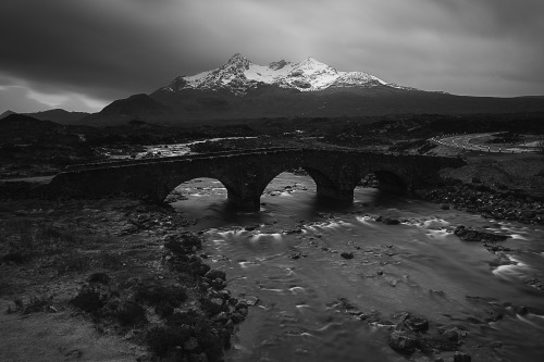 Sligachan bridge in the foreground and Sgurr nan Gillean in the background