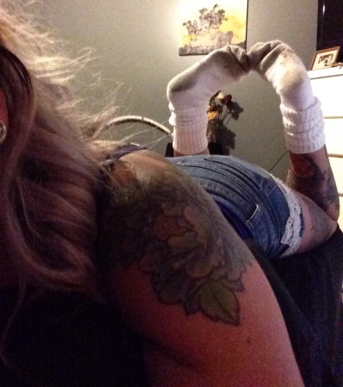 tekmin: laylamadsole: Wearing these in 103 degrees is awesome! Sure way to get these super sweaty an