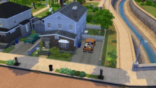 Roy Is Getting Moved In!
