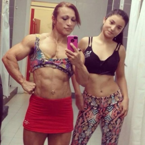 Porn photo femalemusclepicts:  Mother and daughter 