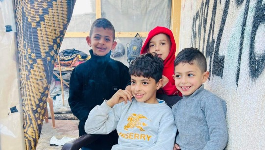 Donate to Help me get food water and medicine for my little kids !!, organized by Mohammed Ayyad