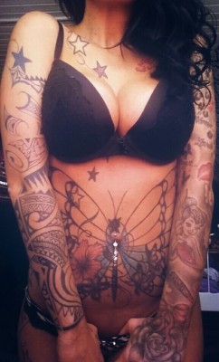 sexxyinkedgirl:  Follow us For The finest