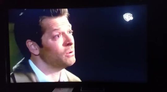 alveolar-trill:honeykept:agusvedder:In South America, after Cas says “I love you”, Dean says “and I you, Cas”.If the reciprocation was in the original script and the CW cut it off cause they decided to go with that shitty ending,