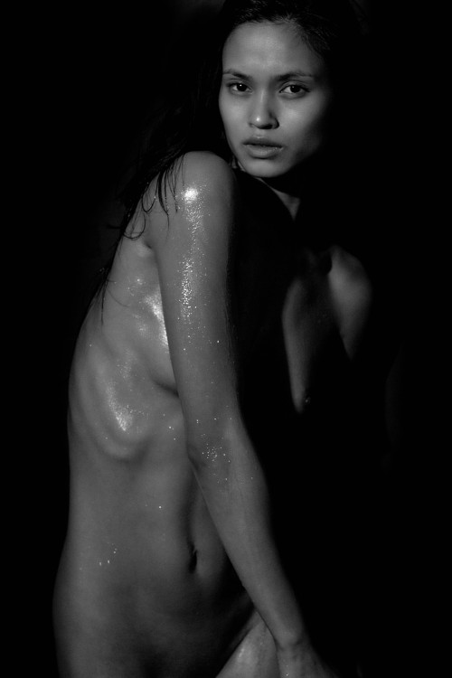 Model Sharina Gutierrez by fashion photographer joseph chen www.josephchenstudio.com  studio@josephc