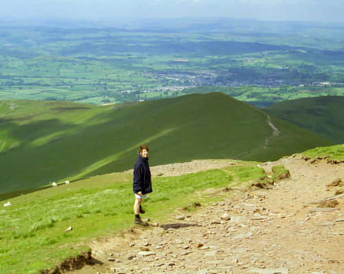 1998: Stunning Welsh countryside of the Brecon Beacons, whose unique geomorphology is primarily the 