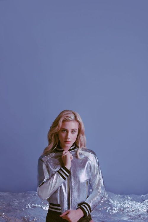 closeyoureyesandbelieve: Lili Reinhart Turns 3 Classic Jackets Into the Ultimate Breakup Attire for 