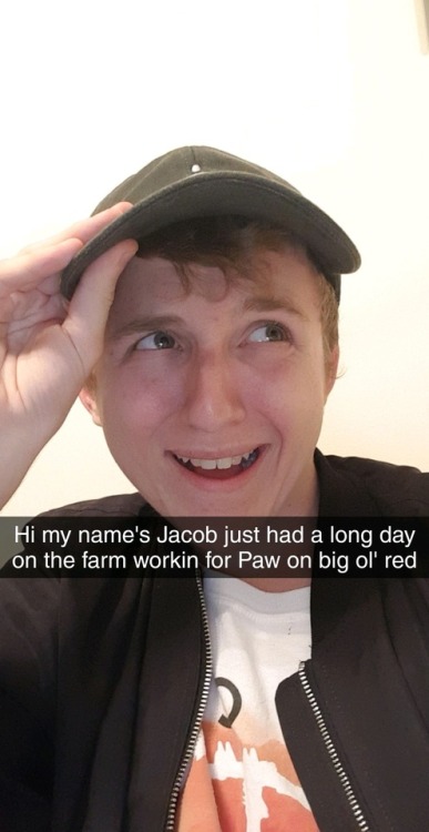 itsagifnotagif:  Whatever way I wear my cap my persona can change into a different white male cliché (Snapchat: itsagifnotagif)