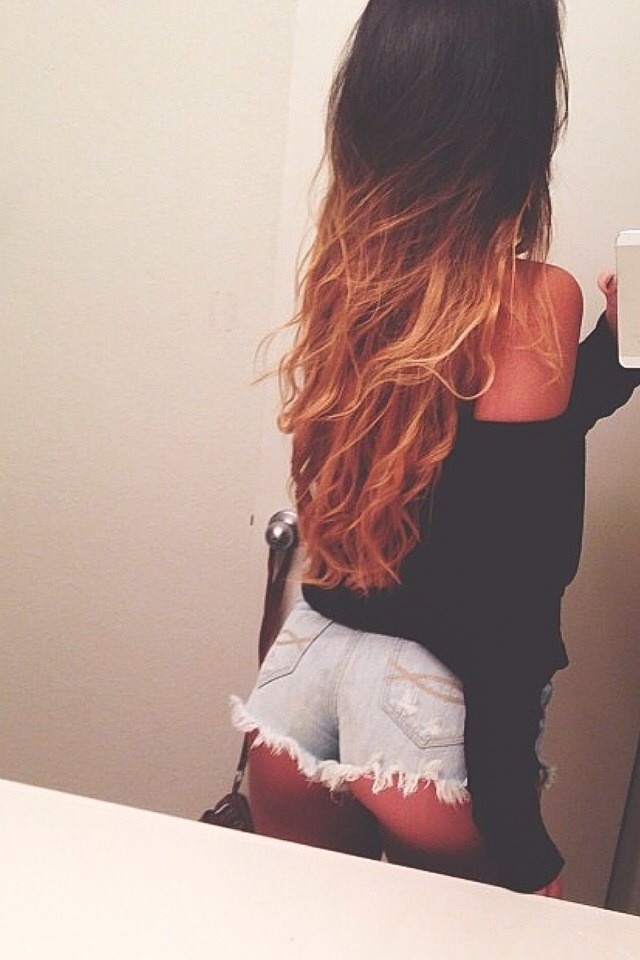 xobaddestbitchez:  chanel-and-louboutins:  ✝  هانا