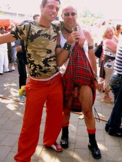 straightkiltcock:  CSD Düsseldorf 2009 