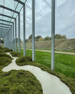 Porn photo lionfloss:Moss walkway for Cartier by STUDIO