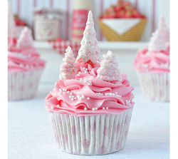 heartsei:  Cupcake on We Heart It. http://weheartit.com/entry/89508637