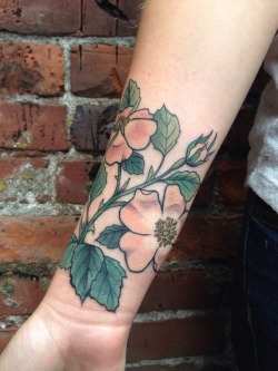 fuckyeahtattoos:  Wild roses by Alena Chun. Icon tattoo studio in Portland, Ore.  Instagram: @alenachun icontattoostudio.com