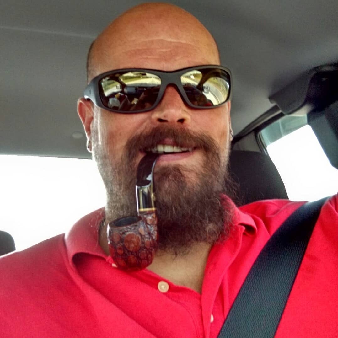 Not sure why but the smell of a guy smoking a pipe gives me an instant hardon.  I