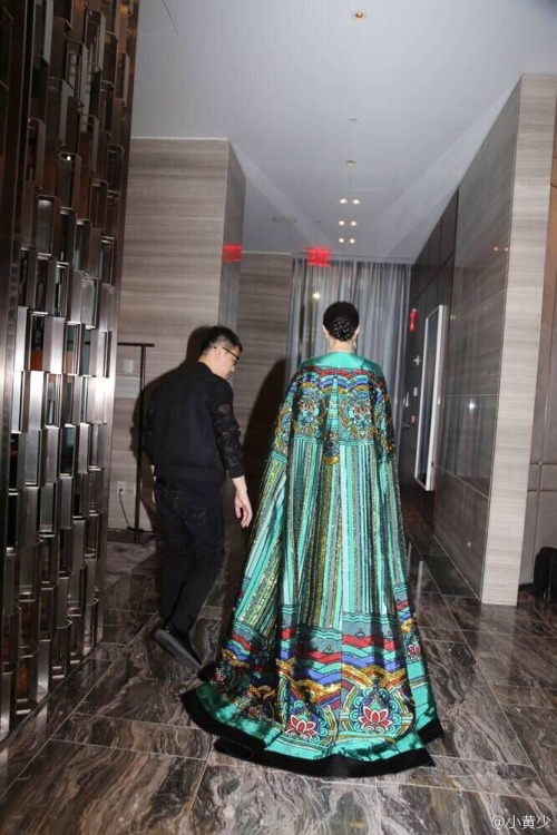 camewiththeframe: Shut it down–Fan Bingbing wins the Met Gala