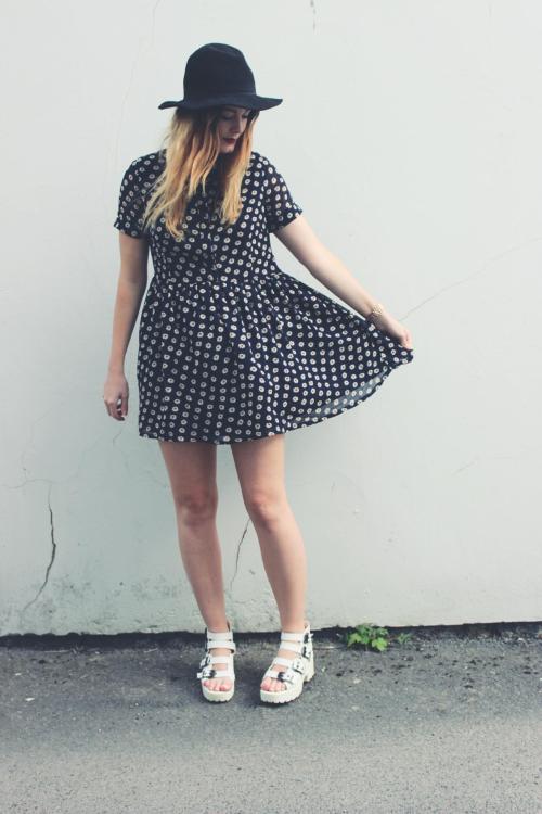 Fashionmylegs Style Picks :Submit Look Dress*: c/o Sugarhill Boutique Hat: H&amp;M (old) Sh