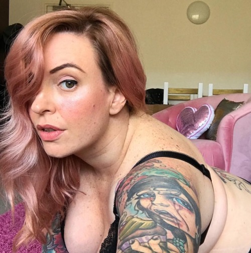 . . . . . . #sg_au #tattyslip #suicidegirlshopeful #hopefulsuicidegirls