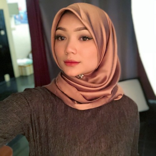 kakijilatapasaja: selepasbertudung: originalandcopyori:  originalandcopyori:  originalandcopyori:  o