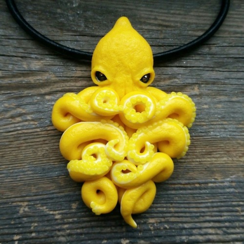 bam-monsterhospital:darthfruitbasket:unabashedlybi:sosuperawesome:Fruit Cthulhu PendantsOCTOrine on 