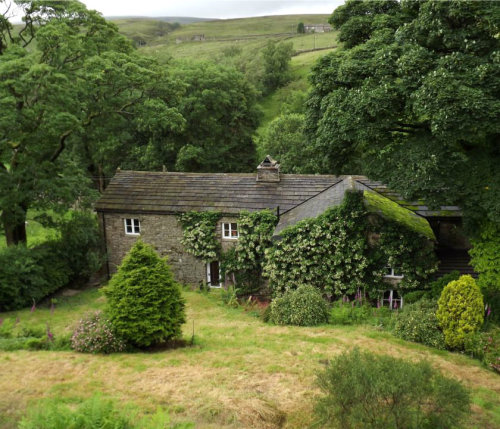 pagewoman:Ing Heads, Hawes, Yorkshire Dales, North Yorkshire, England  