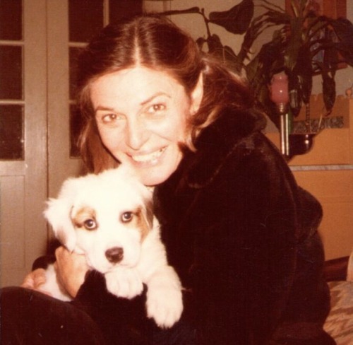 The Brooks family with Carl Reiner’s new puppy, 1979.x