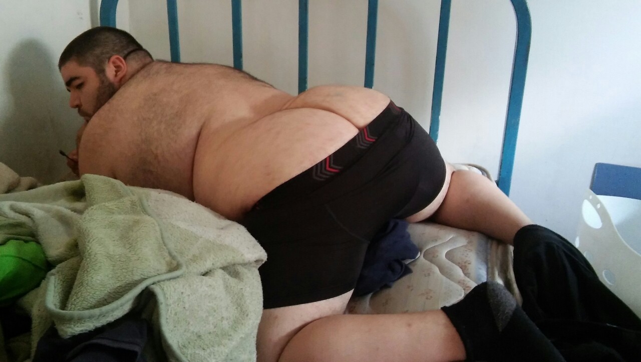 joecub31:  cubbyco:  matt536:  hmm nice ass  CRACK!!!  Sexy!