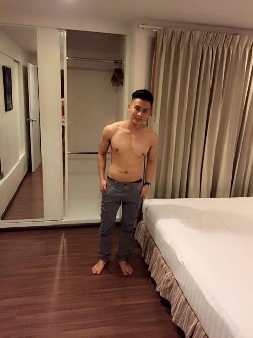 boylovesky: wannabi123: Đẹp trai A này đụ phát bao tiền nhĩ mọi ngk