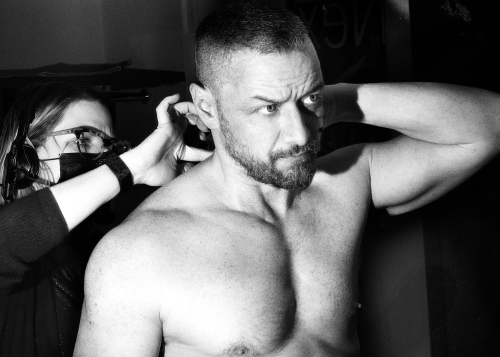 robertmitchum:JAMES MCAVOY behind the scenes of Cyrano de Bergerac photographed by Pari Dukovic 