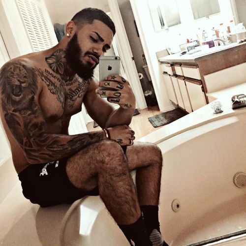 XXX juseatthedamncake:  latindude28:  betocheto17: photo